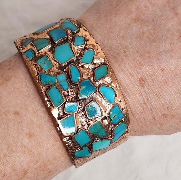 Southwest Copper Turquoise Cuff Bracelet - Picture 5 of 11